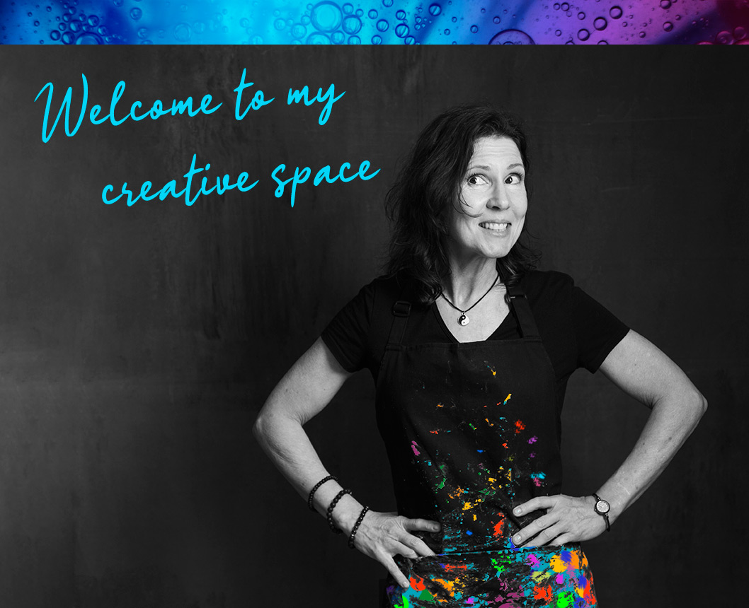 Traci Scerri Fluid Artist and Teacher